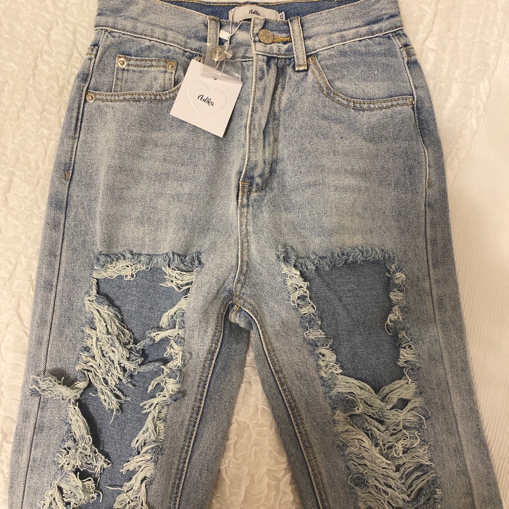 Vintage Ripped Jeans